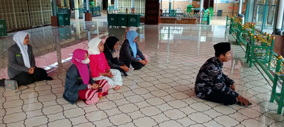 Sebelum Hadiri Kegiatan Konferwil IPNU-IPPU Di Magelang, Delegasi Demak Ziarah Ke Makam Sultan Fatah