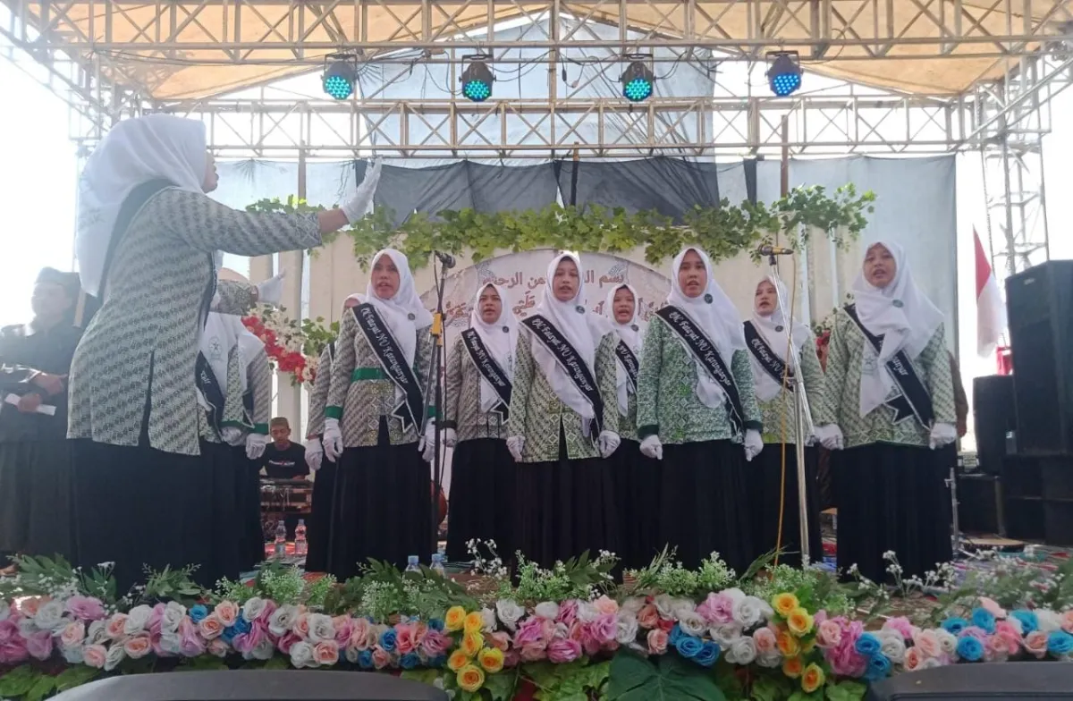 Fatayat NU Ranting Ketanjung Karanganyar Ajak Warga Cinta Tanah Air