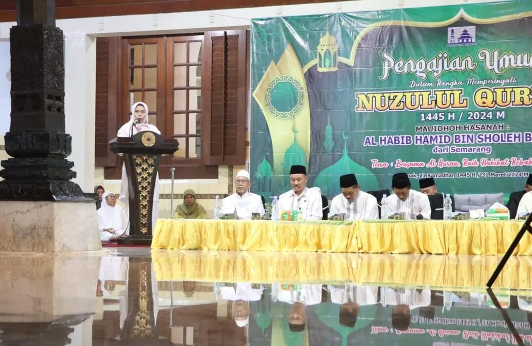 Bupati Demak Hadiri Peringatan Nuzulul Qur’an Masjid Agung Demak