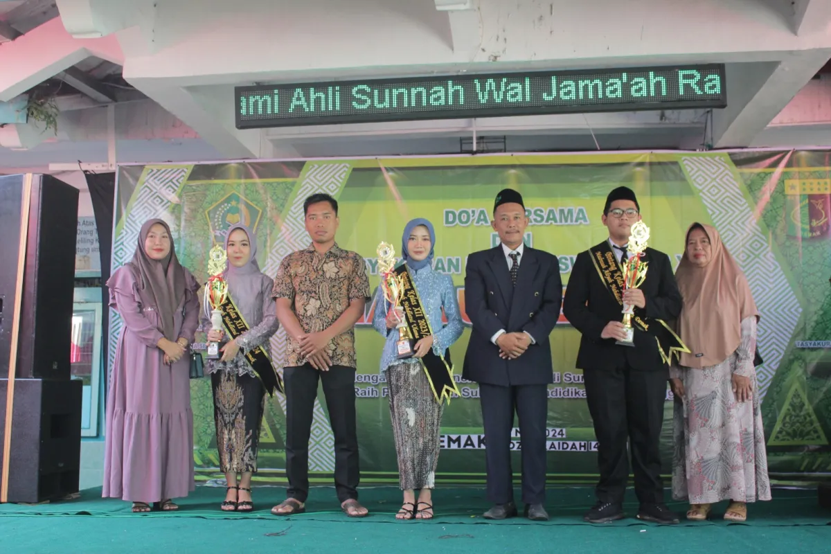 MANU Demak Gelar Do’a Bersama Dan Tasyakuran Purnasiswa Kelas XII