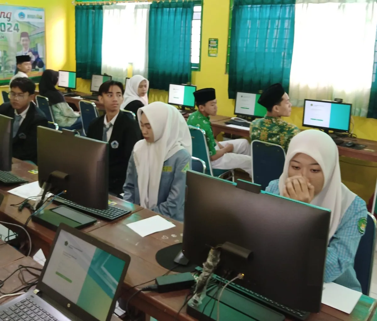 Dua Murid MANU Demak Ikuti Ajang Kompetisi Sains Madrasah (KSM) Tingkat Provinsi Jawa Tengah Tahun 2024