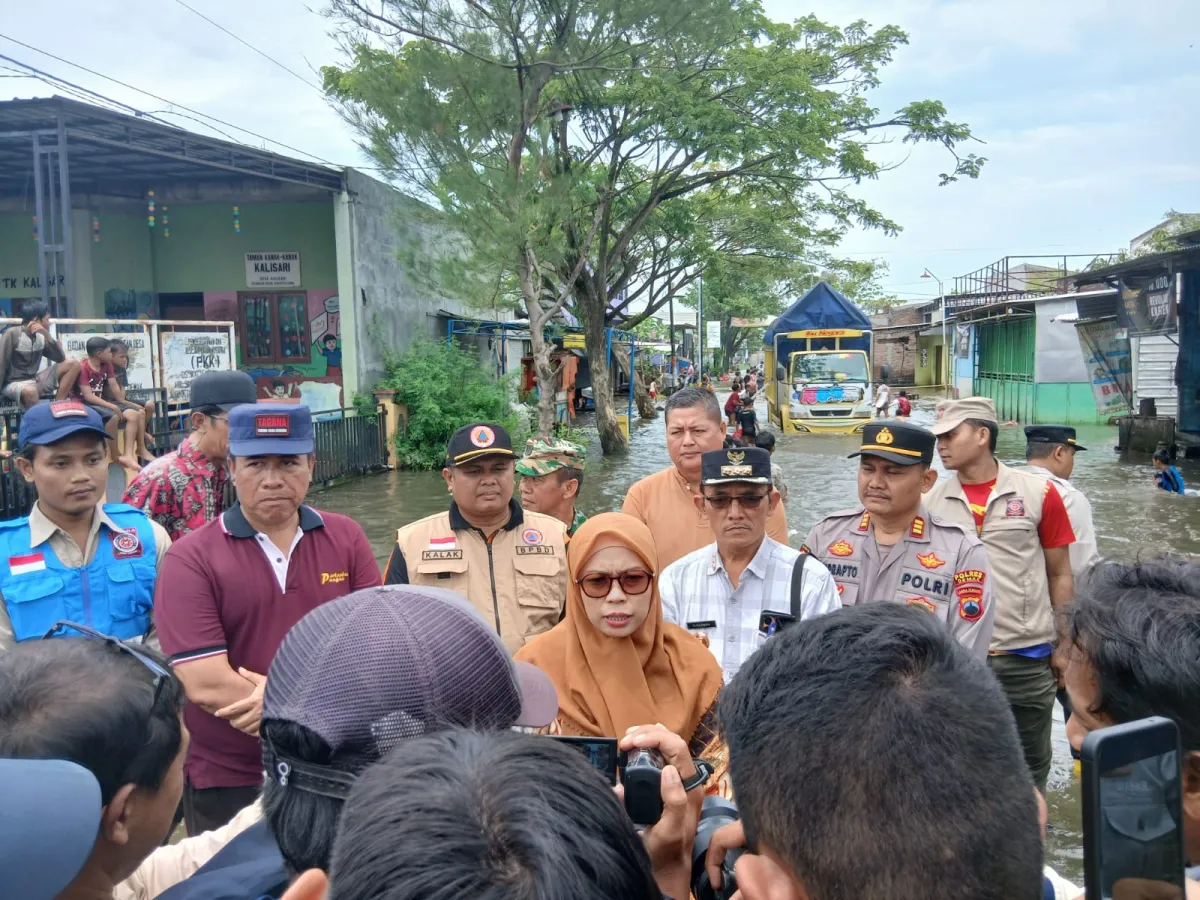 Banjir Rendam Demak, Bupati Eisti’anah Turun Langsung dan Dorong Solusi Jangka Panjang