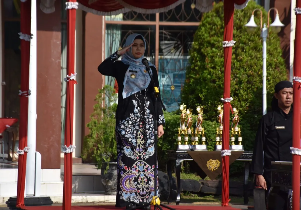 Pemkab Demak Peringati Hardiknas, Bupati Eisti’anah Bacakan Sambutan Mendikdasmen RI