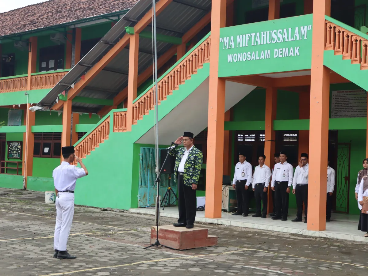 MA Miftahussalam Gelar Upacara Memperingati Hari Kebangkitan Nasional