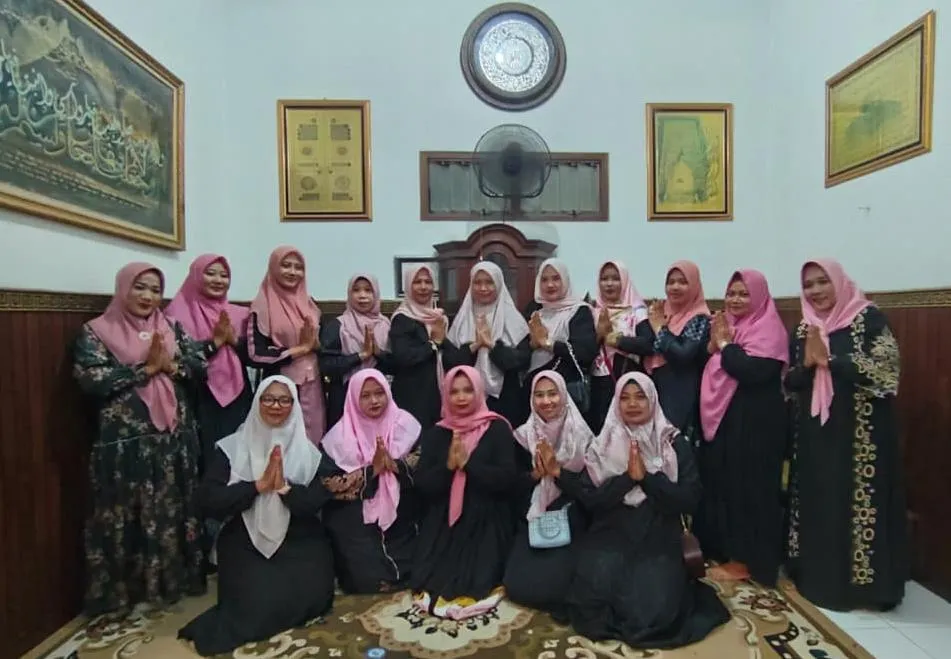 Silaturahmi di Kediaman Ketua Fatayat Demak, Satkorcab GARFA Demak Minta Restu untuk Adakan Kegiatan